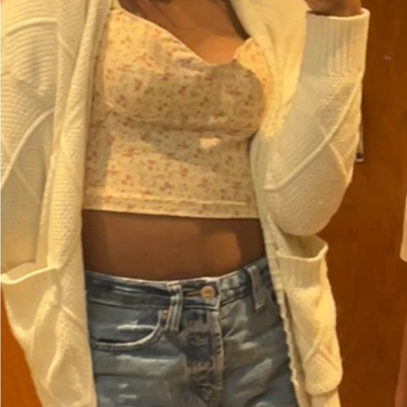 francesca’s cardigan! - Picture 2 of 4